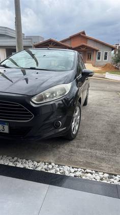 FORD FIESTA 1.6 SE HATCH 16V FLEX 4P POWERSHIFT FORD FIESTA 1.6 SE HATCH 16V FLEX 4P POWERSHIFT